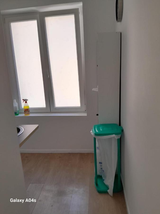 1 Bedroom Studio Sleeps 4 — Photos 2