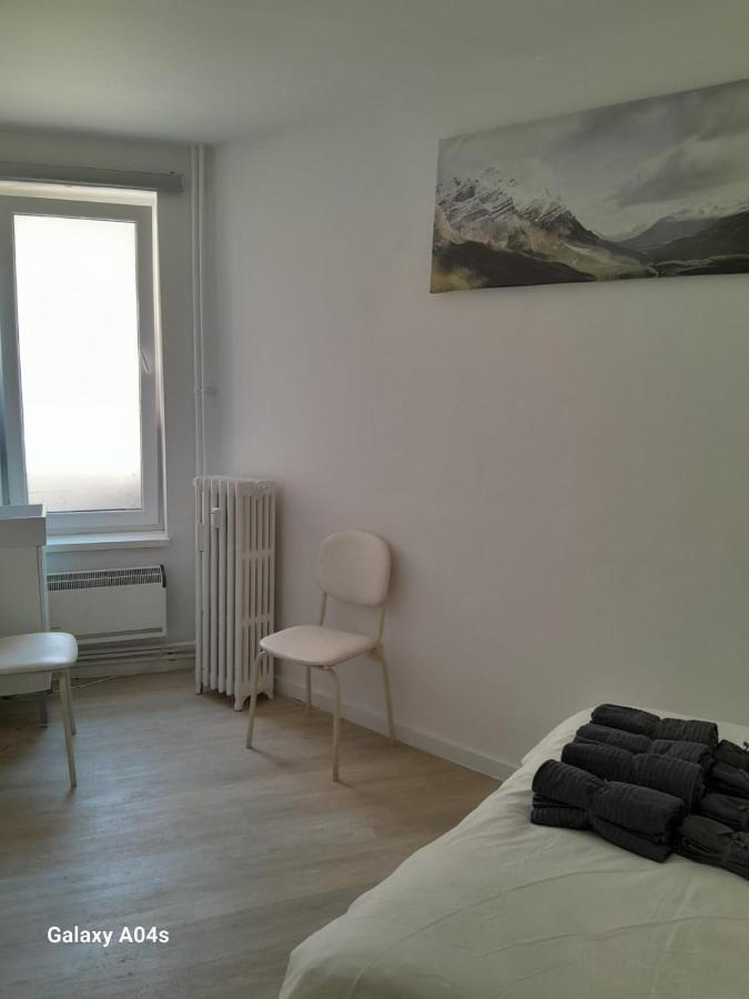 1 Bedroom Studio Sleeps 4 — Photos 3